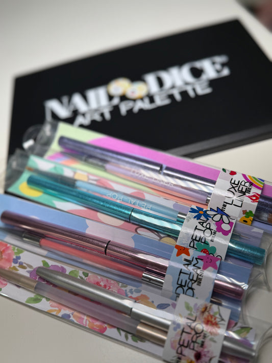 Nail Dice® Nail Art Palette and brush bundle